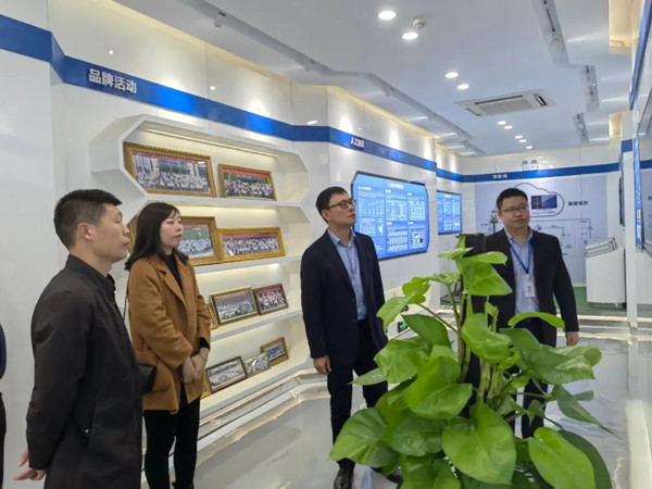 江西应用手艺职业学院信息工程学院院长马俊祺莅临凤凰联盟