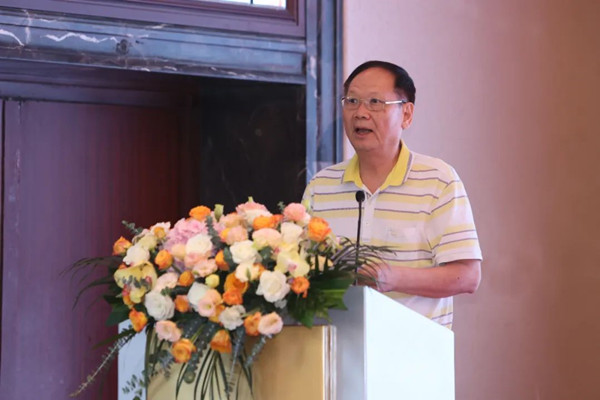 广东省盘算机学会副理事长兼秘书长黄轩